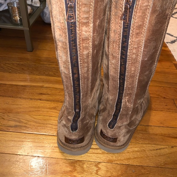 ugg zipper back boots